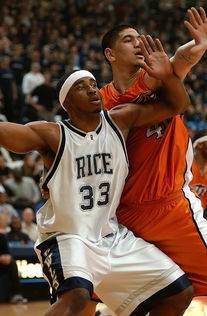 乐鱼体育平台官网-篮球运动员比赛策略实时调整技术研究，篮球比赛 运动员